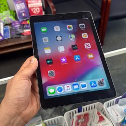 Apple iPad Air 1st Gen 16GB WiFi 