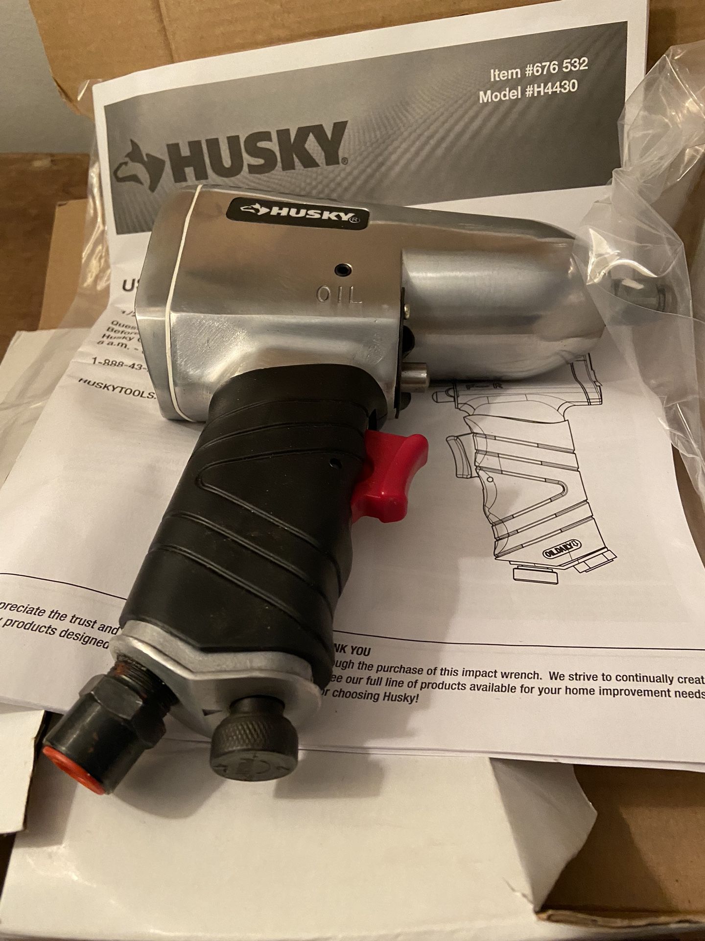 Husky 676 532 H4430 1/2" Impact Wrench 300 ft. lbs. Like New