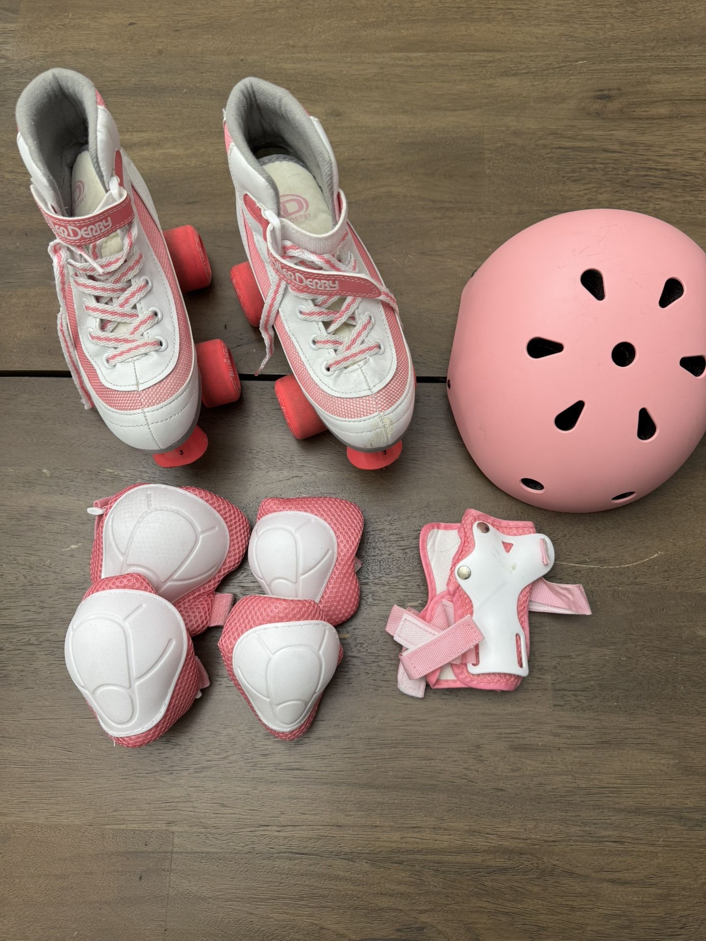 RollerSkates Size 3 With 7-piece Protection Gear