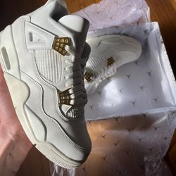 Jordan 4 Metallic Gold Size 10.5Mens