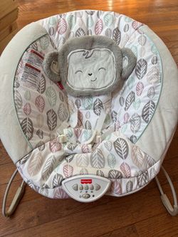 Baby bouncer/ sit me up chair /swing