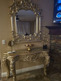 Console with mirrors