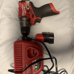 Milwaukee Drill 