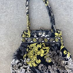 Vera Bradley Purse With Snap Top Closure