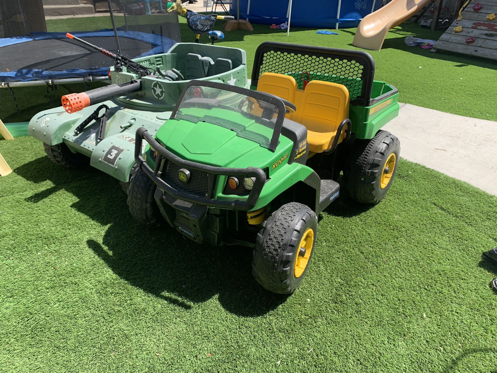 Peg Perego John Deere Gator XUV