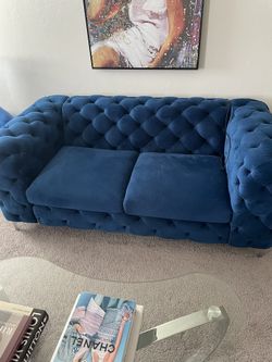Tufted Loveseat