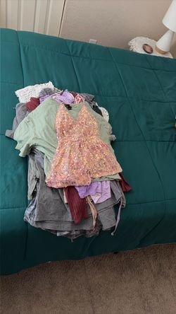 Women's jr Clothing Bundle Mixed Lot