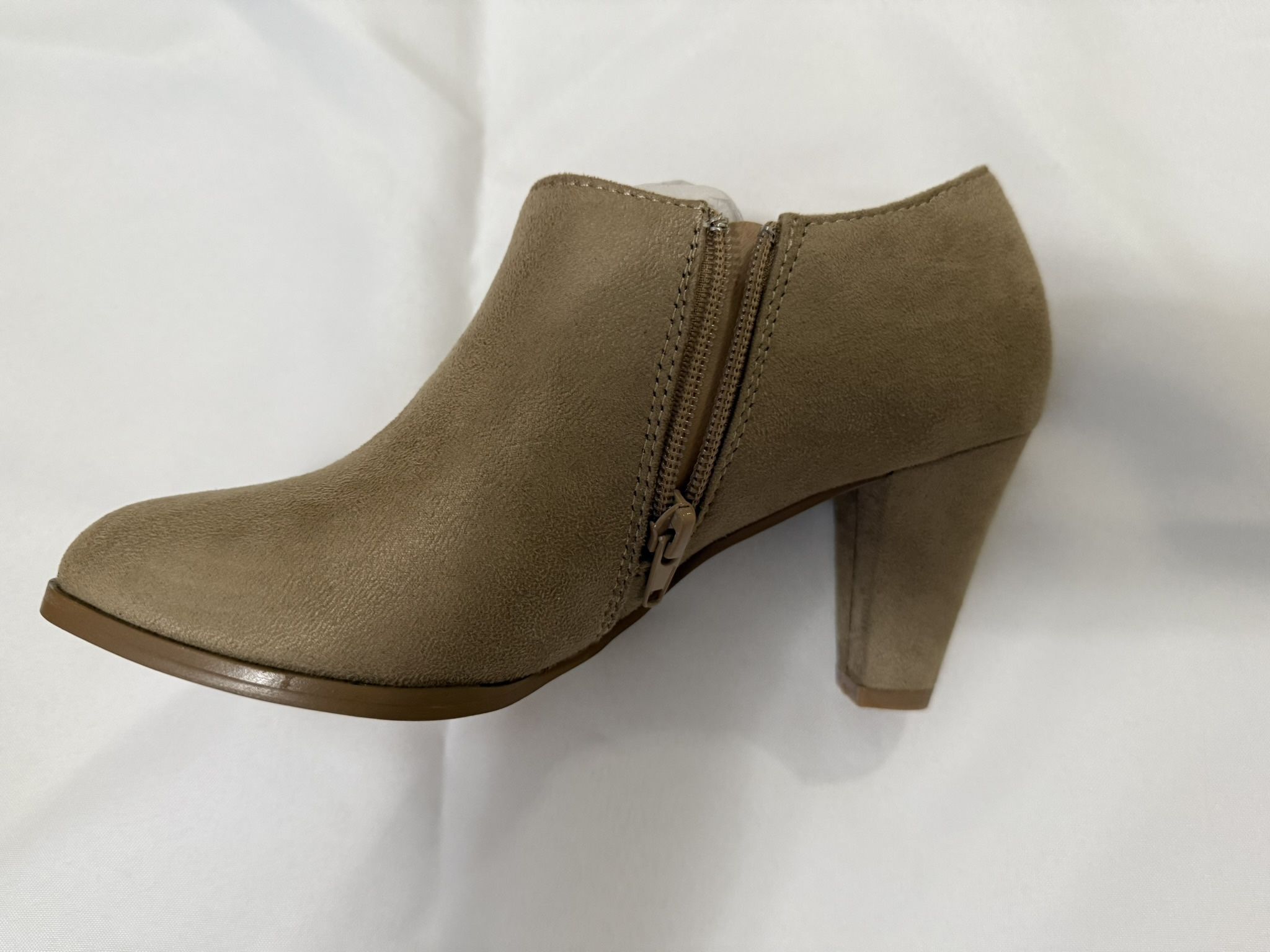 Ladies Boots. Brand New Size 6