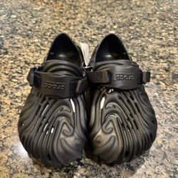 Salehe bembury crocs “sasquatch”