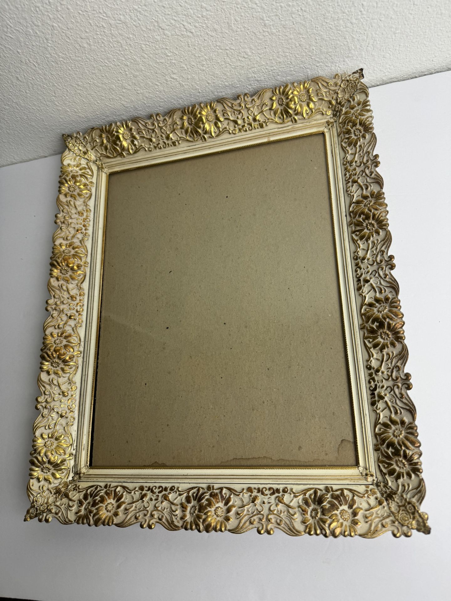 Vintage Metal Floral Ivory & Gold Wall Picture Frame