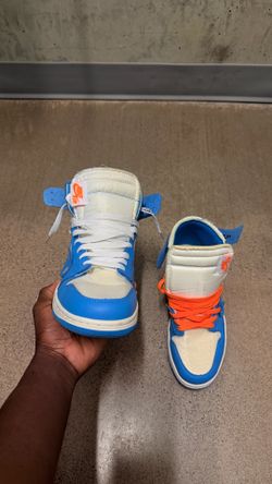 Off white University Blue: Size 8 Men
