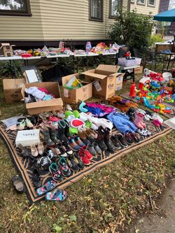 Yard sale today 9/26 9-5pm