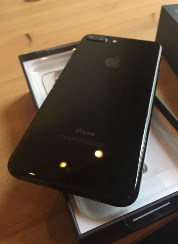 Iphone 7 plus jet black 128 unlocked for sale