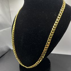 Cuban link chain 