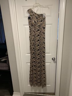 Formal Lace Black & Gold Dress Size 4