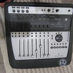 Digidesign digi 002 Console