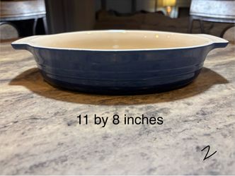 Le Creuset Oval Baking Dish