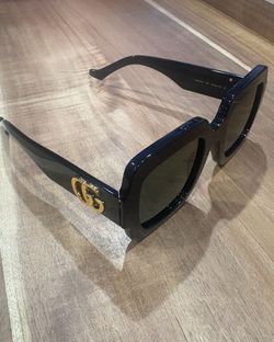 Used 3 times Gucci women’s sun glasses