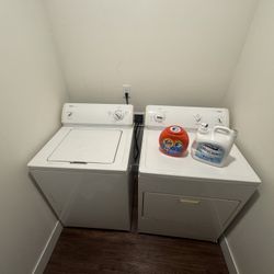 Kenmore 400  SeriesWashing Machine and 500 Series Dryer. Excellent Condition. 