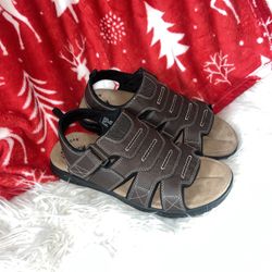 NWOT Dockers Men’s 11 Outdoor Fisherman’s Brown Leather Sandals.