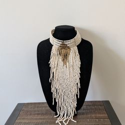 Extravagant Beaded Necklace - White & Gold