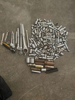 Sockets And Socket Wrenches