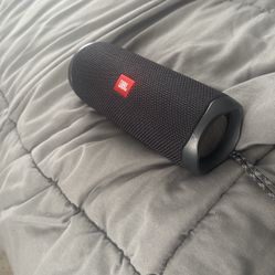 JBL Flip 5