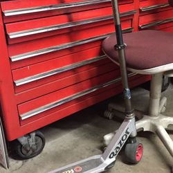 Razor good condition ready to ride.