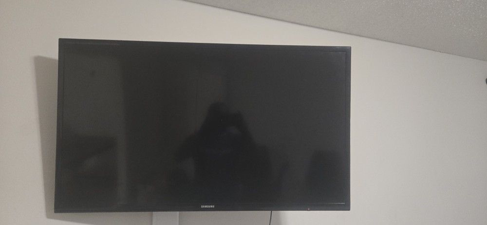 Samsung TV 40inch