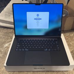 2025 Apple MacBook Air M4 15”