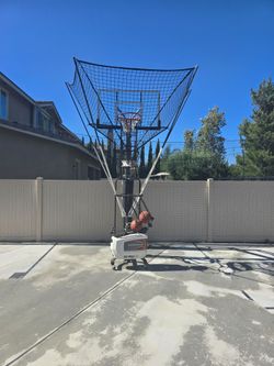 Dr. Dish basketball return machine