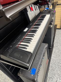 Yamaha Piaggero NP-11 Piano
