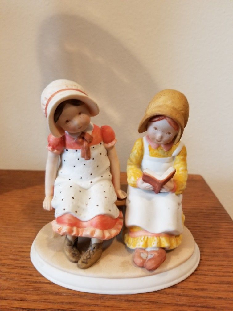 Precious Moments Collection Series II - Holly Hobbie