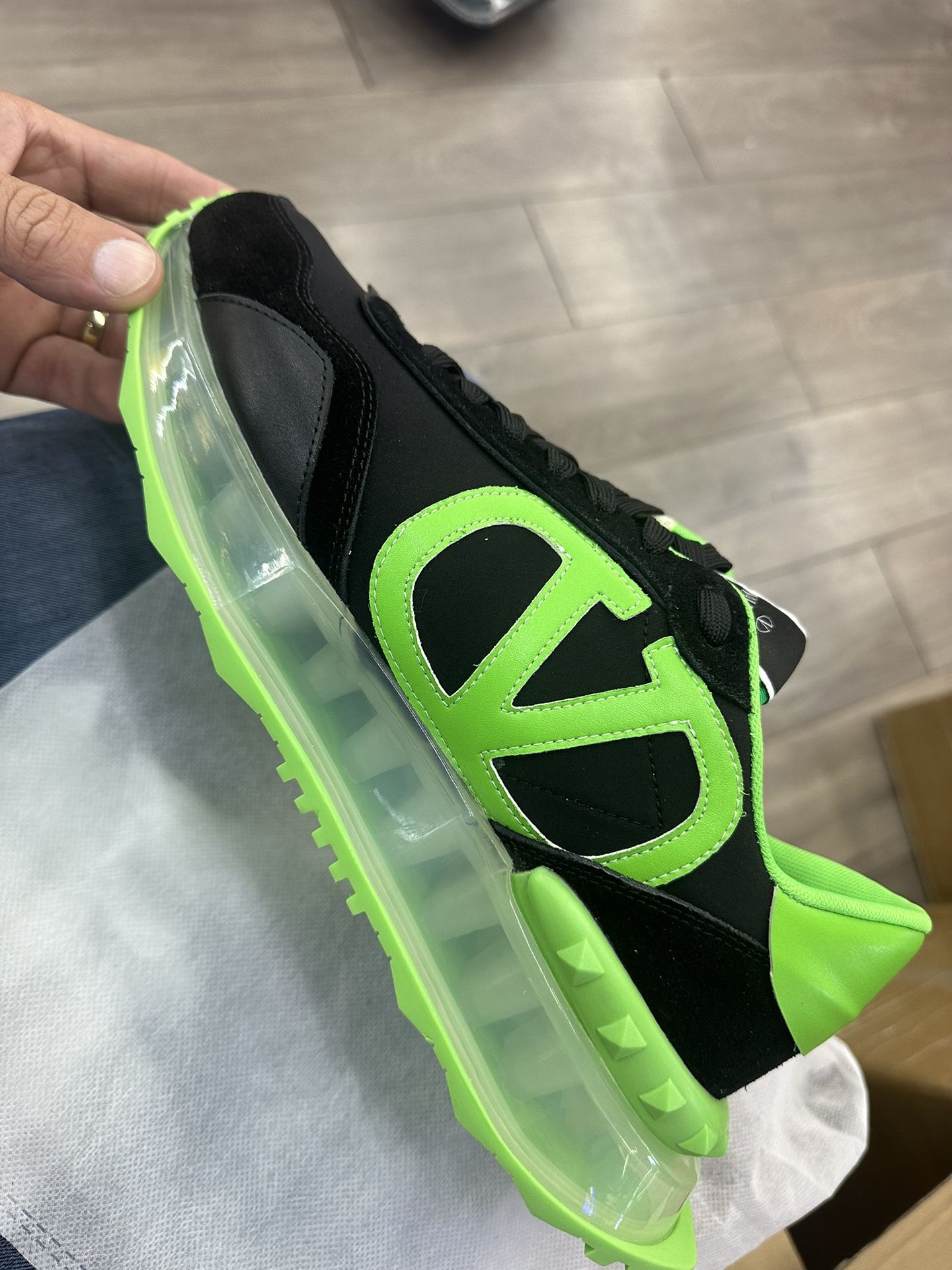 Valentino Size 9.5 Us Eu 43
