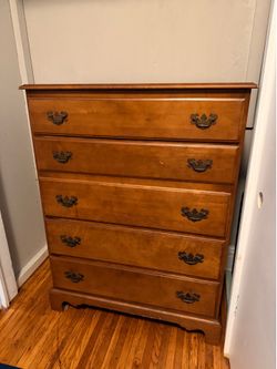 Vintage Solid Maple 5-Drawer Tallboy Dresser - Colonial Style
