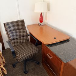 Desk And Chair 