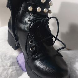 Combat Boots With Pearl Details