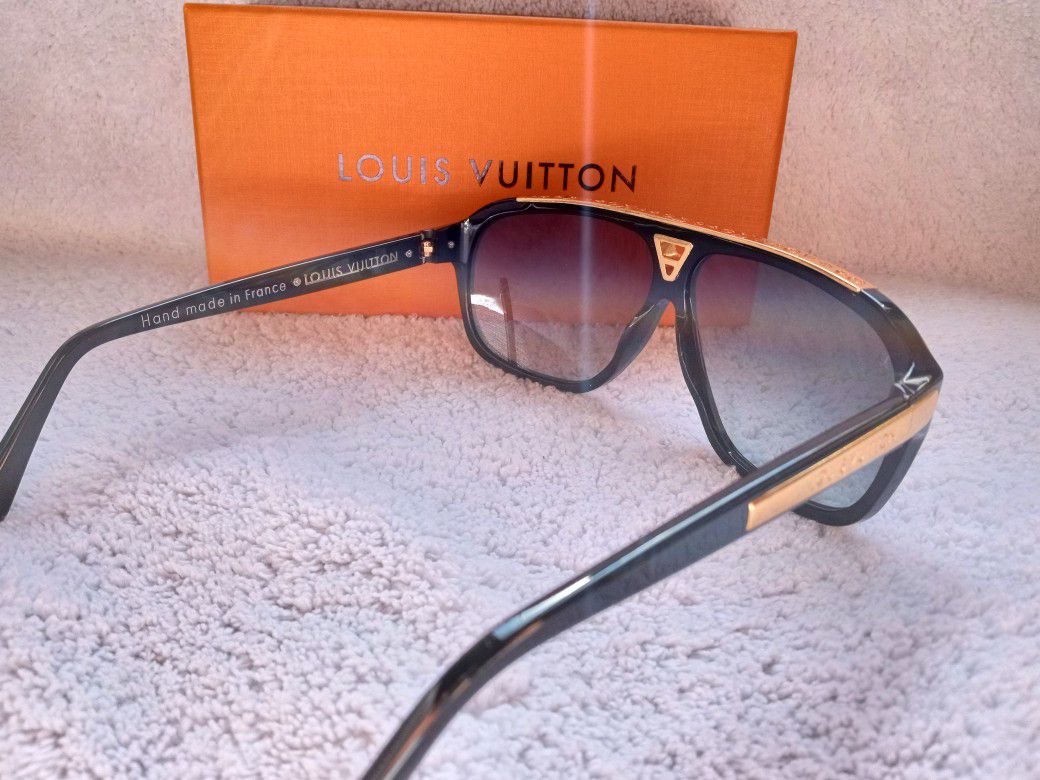 Louis Vuitton 1.1 Evidence Sunglasses for Sale in Warren, OH - OfferUp