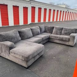 Living room Sectional couch 