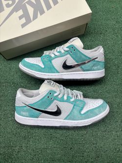 NIKE SB LOW APRIL SKATEBOARDS SIZE 9.5