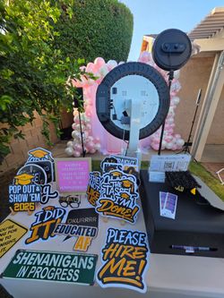 Photobooth with 2x6 prints keychain station