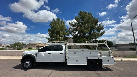 2019 Ford F450 Super Duty Crew Cab & Chassis