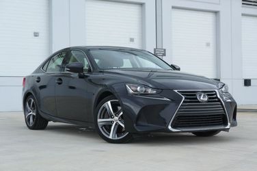 2017 Lexus IS