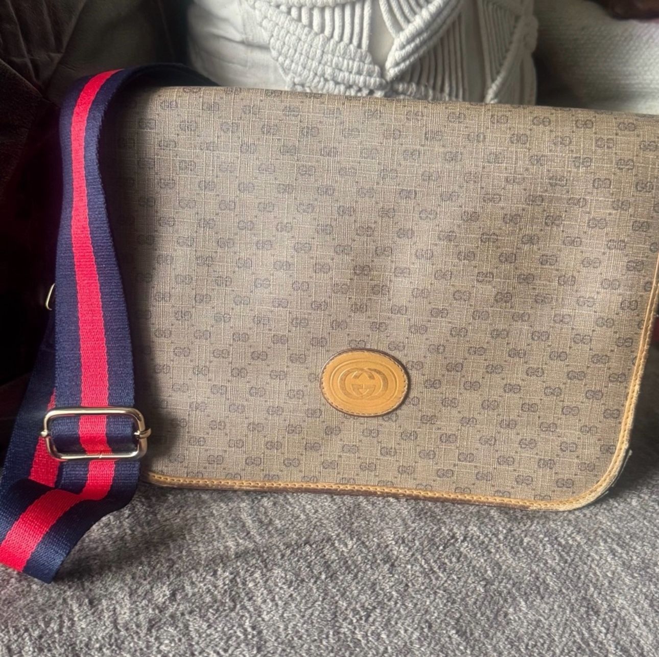 💯VINTAGE AUTHENTIC GUCCI SADDLE BAG