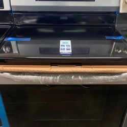 Frigidaire Gallery 30? Freestanding Induction Range  5B4