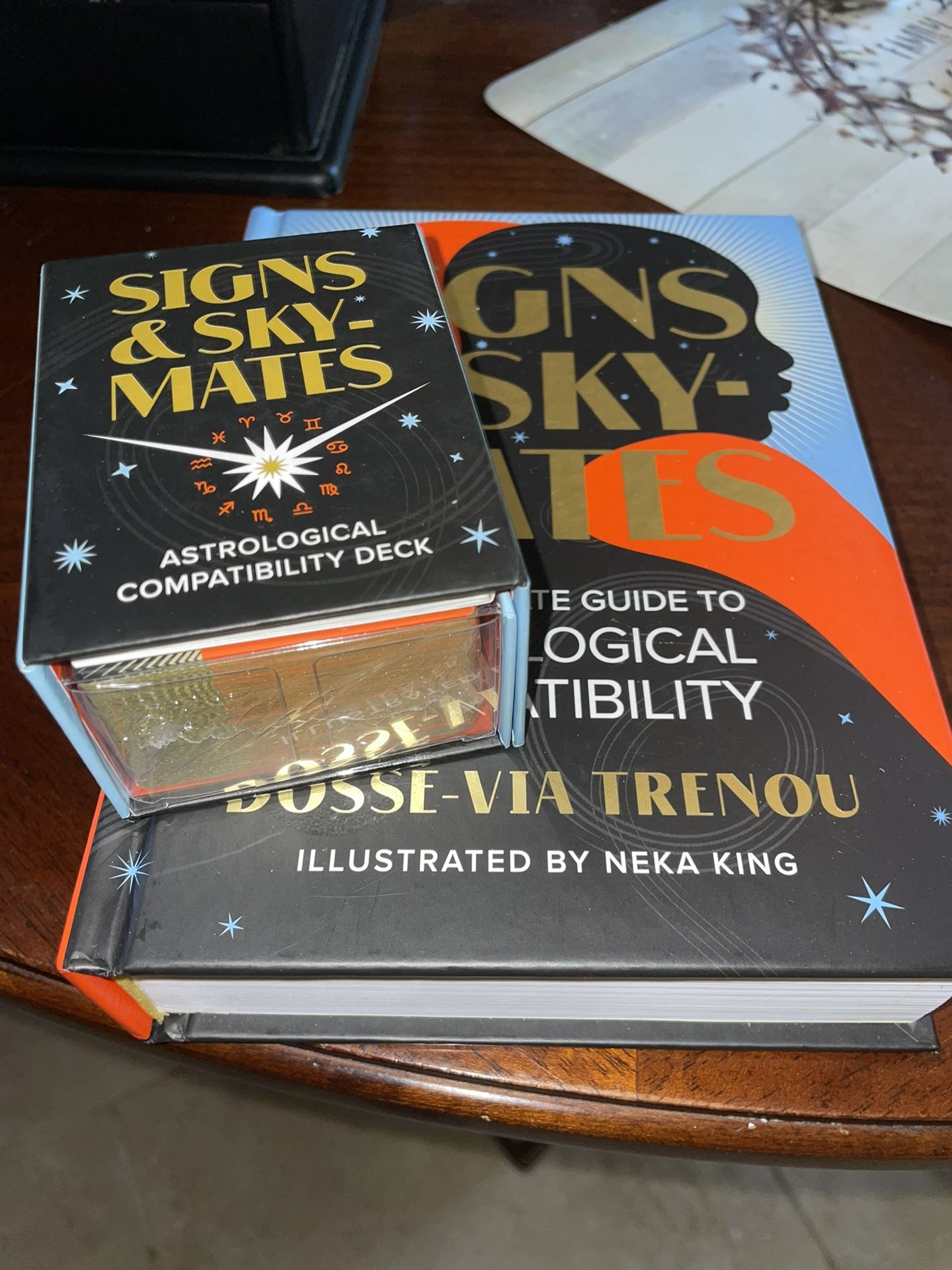 Signs & sky-mates astrological compatibility book, and card deck brand new