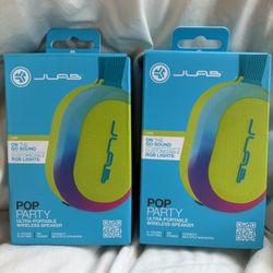 2 Portable Speakers 