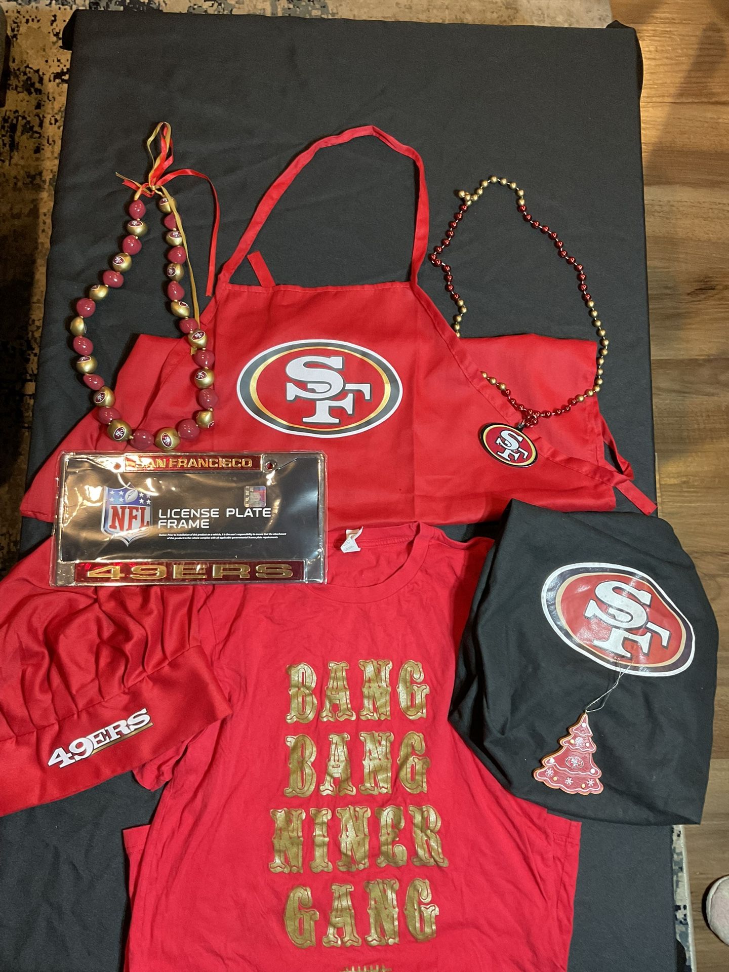 49ers Used (9) Piece Colllection