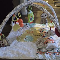 Fisher Price Baby Gym Play Mat