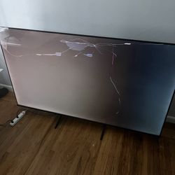 Hisense 65 Inch Smart Tv FOR SALE 